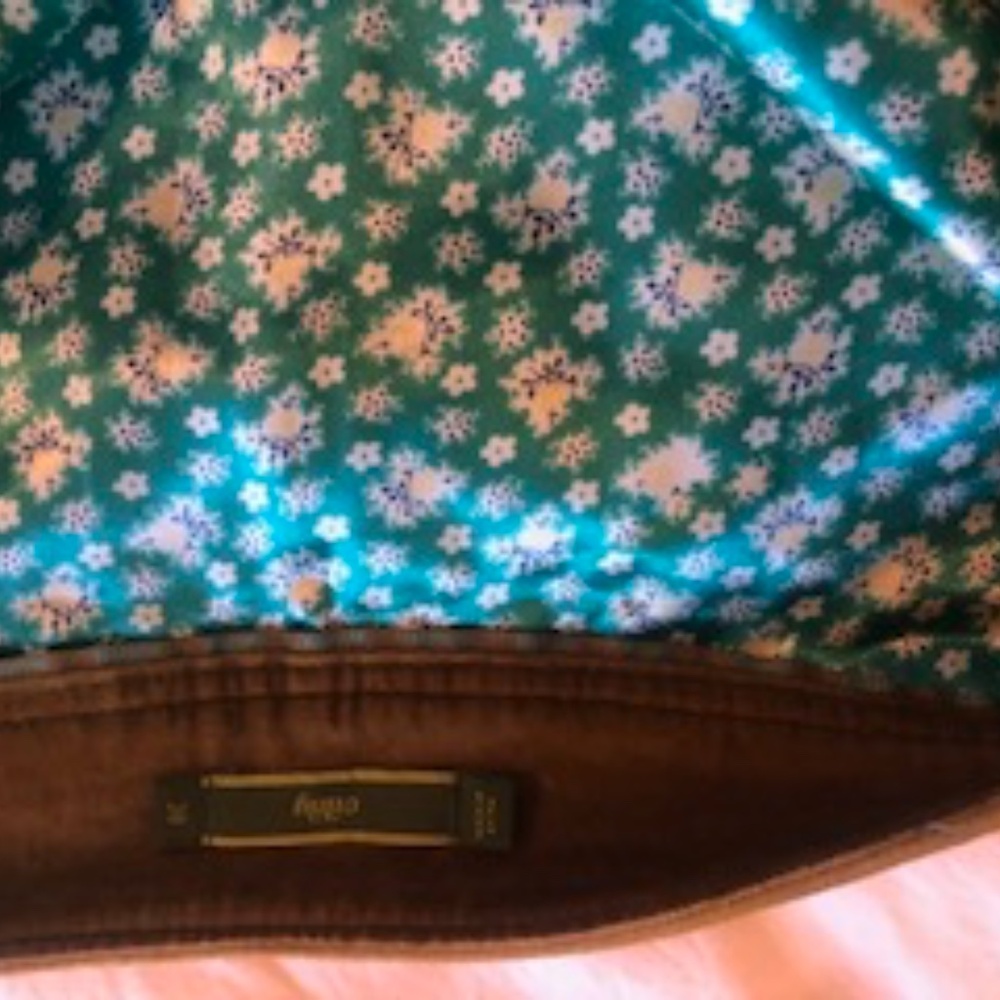 Oilily Green Velvet Skirt with Gorgeous Embroidery, Size 40 - Picture 3 of 4